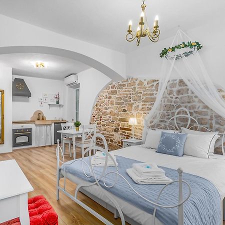 Primavera Deluxe Studio Apartment Rovinj Exterior foto